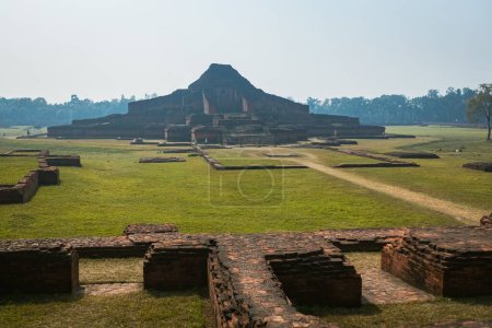 Museo Budista Vihara de Paharpur Patrimonio de la Unesco en Joypurhat Bangladesh