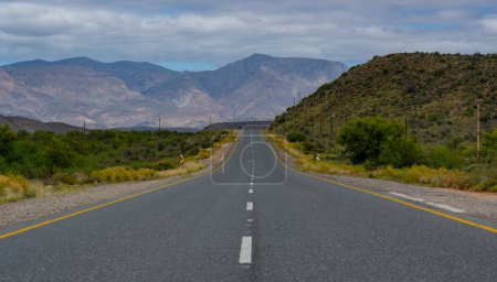 Téléchargez les photos : Garden Route route nationale Route 62 Oudtshoorn Afrique du Sud - en image libre de droit