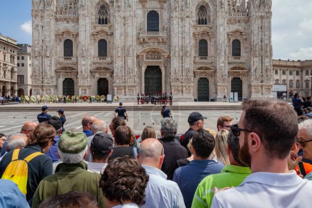 Photo for Milan, Italy - June 14, 2023: Large crowd at the state funeral of former Italian 1 minister Silvio Berlusconi. Celebration in the Milan cathedral in Piazza Duomo with numerous famous people - Royalty Free Image
