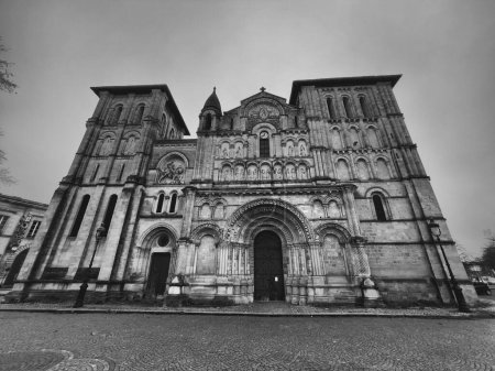 Téléchargez les photos : Eglise Sainte Croix Eglise de la Sainte Croix Bordeaux France. Photo de haute qualité - en image libre de droit