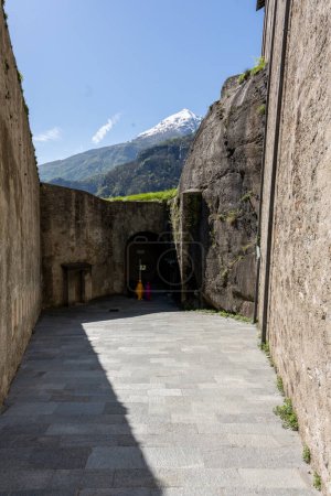 Téléchargez les photos : Vue de l'intérieur du fort barde - en image libre de droit