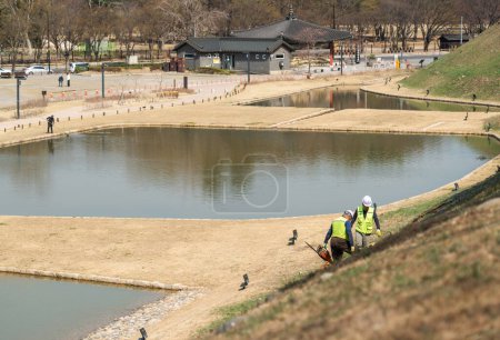 Foto de Fortaleza de Banwolseong o Wolseong, sitio arqueológico, Gyeongju, Corea del Sur. Foto de alta calidad - Imagen libre de derechos