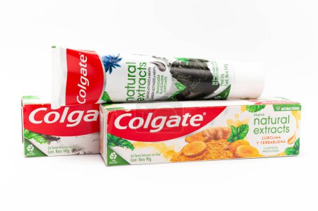 Photo for Fuji-Shi, Shizuoka-Ken, Japan - August 22, 2022: Colgate toothpaste sold in Brazil isolated on white background. - Royalty Free Image