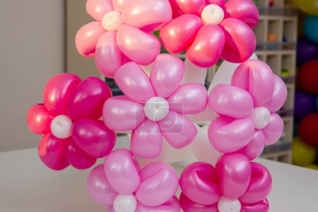 Blumenstrauß aus Luftballons, Blumen aus Luftballons