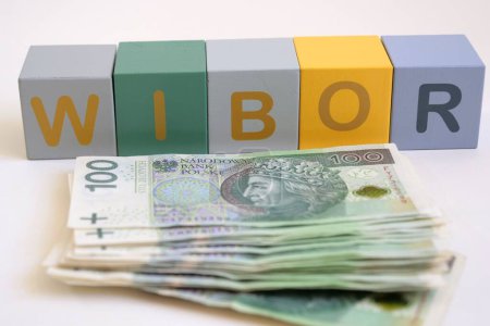 Palabra WIBOR y moneda polaca (Varsovia Interbank Offered Rate). Tipo de interés de referencia de los préstamos en el mercado interbancario polaco