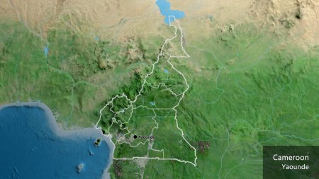 Téléchargez les photos : Gros plan sur la frontière camerounaise et ses frontières régionales sur une carte satellitaire. Point capital. Décrivez la forme du pays. Nom anglais du pays et de sa capitale - en image libre de droit