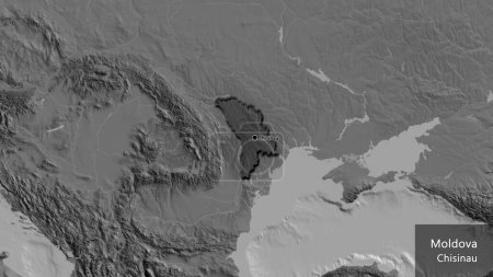 Téléchargez les photos : Gros plan de la zone frontalière moldave mettant en évidence une superposition sombre sur une carte à deux niveaux. Point capital. Bords biseautés de la forme du pays. Nom anglais du pays et de sa capitale - en image libre de droit