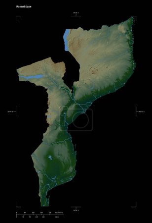 Foto de Forma de un mapa de elevación de color con lagos y ríos de Mozambique, con escala de distancia y coordenadas del borde del mapa, aislado en negro - Imagen libre de derechos