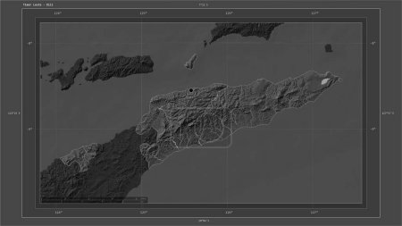 Téléchargez les photos : Timor oriental mis en évidence sur une carte d'altitude de Bilevel avec des lacs et des rivières carte avec le point capitale du pays, grille cartographique, échelle de distance et coordonnées de la frontière carte - en image libre de droit