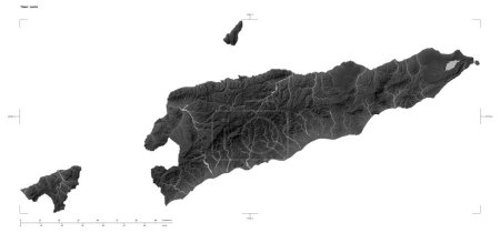 Téléchargez les photos : Forme d'une carte d'altitude en niveaux de gris avec lacs et rivières du Timor oriental, avec échelle de distance et coordonnées de la frontière de la carte, isolé sur blanc - en image libre de droit
