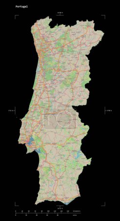 Form einer topographischen OSM-Deutschlandkarte von Portugal, mit Entfernungsmaßstab und Kartenrandkoordinaten, isoliert auf schwarz