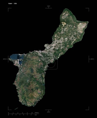 Form einer hochauflösenden Satellitenkarte von Guam - USA, mit Entfernungsmaßstab und Kartengrenzkoordinaten, isoliert auf schwarz