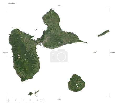 Téléchargez les photos : Forme d'une carte satellite de basse résolution de la Guadeloupe, avec échelle de distance et coordonnées de frontière de carte, isolé sur blanc - en image libre de droit