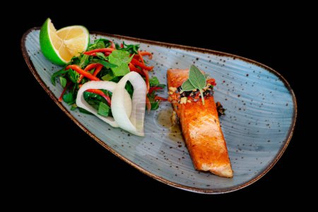 Téléchargez les photos : Poisson saumon pêcheur nourriture poisson nourriture - en image libre de droit