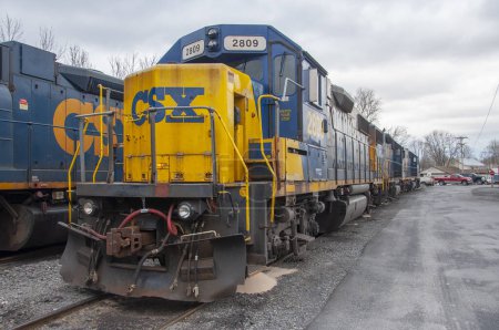 Téléchargez les photos : CSX EMD GP38-2 Diesel Locomotive # 2809 at Massena CSX train station in town of Massena, New York State NY, USA. - en image libre de droit