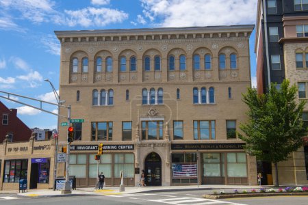 Foto de Historic commercial building at 442 Main Street in historic city center of Malden, Massachusetts MA, USA. - Imagen libre de derechos