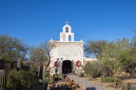 Foto de Mortuary Chapel in Mission San Xavier del Bac in Tohono O'odham Nation Indian Reservation near city of Tucson, Arizona AZ, USA. - Imagen libre de derechos