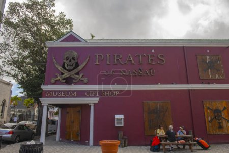 Téléchargez les photos : Musée Pirates de Nassau près de Bay Street dans le centre historique de Nassau, New Providence Island, Bahamas. - en image libre de droit