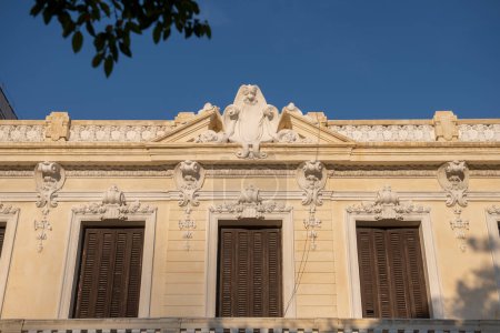 Historische Gebäude am Paseo del Prado in der Calle Refugio in Alt-Havanna (La Habana Vieja), Kuba. Das alte Havanna ist Weltkulturerbe. 