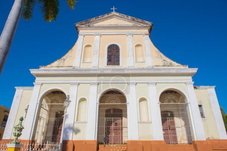 Iglesia de la Santísima Trinidad en la Plaza Mayor, en el centro histórico de Trinidad, Cuba. Centro histórico de Trinidad es Patrimonio de la Humanidad. 