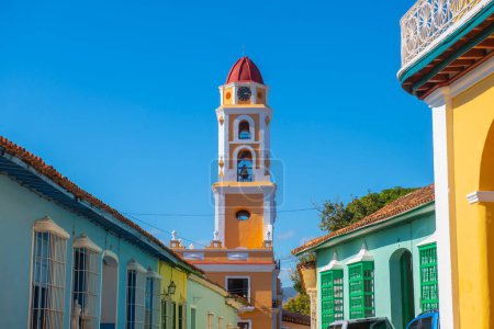Iglesia y Convento de San Francisco Iglesia en el centro histórico de Trinidad, Cuba. Centro histórico de Trinidad es Patrimonio de la Humanidad. 