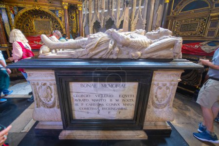 Foto de Sir George Villiers y Mary, Condesa de Buckingham tumba en la Capilla de San Nicolás en la Abadía de Westminster en la ciudad de Westminster en Londres, Reino Unido. - Imagen libre de derechos