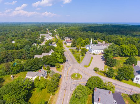 Roggen historisches Stadtzentrum Luftaufnahme mit Rathaus, Congregational Church at Central Road und Washington Road in der Stadt Rye, New Hampshire NH, USA.