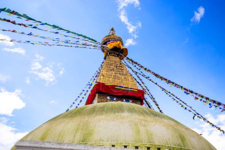 Téléchargez les photos : Stupa Boudhanath dans la vallée de Katmandou, Népal - en image libre de droit