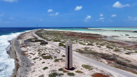 Bonaire Leuchtturm bei Kralendijk auf Bonaire Niederländische Antillen Strandlandschaft. Karibikinsel. Kralendijk Auf Bonaire Niederländische Antillen. Seascape Outdoor. Naturtourismus.
