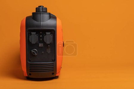 Téléchargez les photos : Inverter gasoline generator close-up. Studio shot. - en image libre de droit