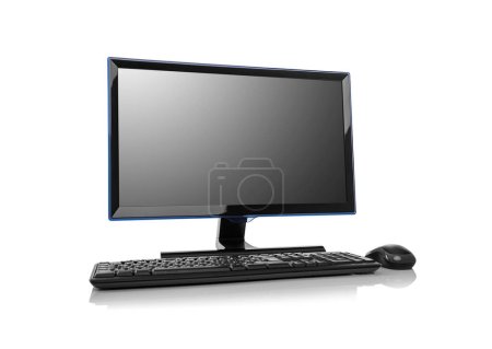 Desktop Computer PC isoliert auf weißem Hintergrund.