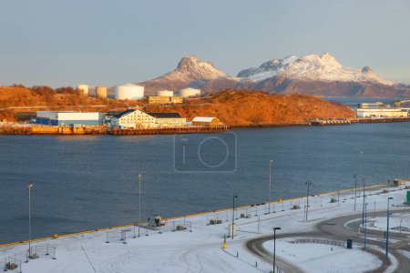 Foto de Vista de invierno del muelle de Bodo en Noruega, Europa - Imagen libre de derechos