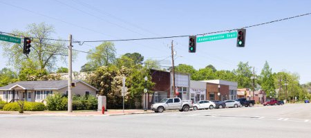 Foto de Oglethorpe, Georgia, USA - April 19, 2022: The old business district on Sumter Street - Imagen libre de derechos