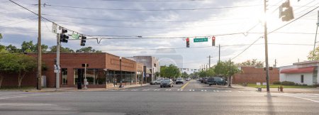 Téléchargez les photos : Folkston, Georgia, USA - April 16, 2022: The old business district on Main Street - en image libre de droit