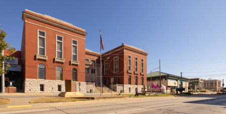 Foto de McAlester, Oklahoma, USA - October 15, 2022: The Pittsburg County Courthouse - Imagen libre de derechos