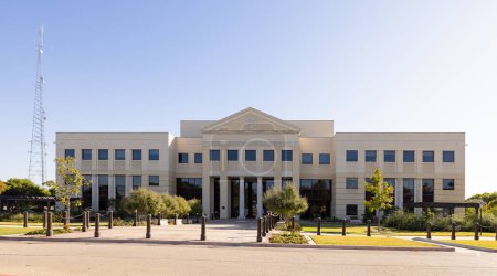 Téléchargez les photos : Denton, Texas, USA - October 19, 2022: The Denton County Courthouse - en image libre de droit