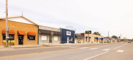 Téléchargez les photos : Hulbert, Oklahoma, USA - October 16, 2022: The old business district on Main Street - en image libre de droit
