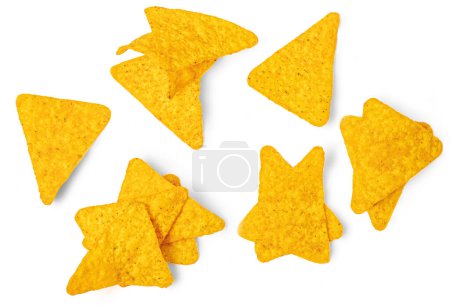 Foto de Fichas de nachos aisladas sobre fondo blanco. Chips crujientes Vista superior. Acostado. Torno de comida creativa - Imagen libre de derechos
