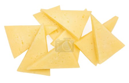 Téléchargez les photos : Fromage triangle morceaux isolés sur fond blanc. Collection de tranches de fromage suisse. Vue de dessus. Pose plate - en image libre de droit