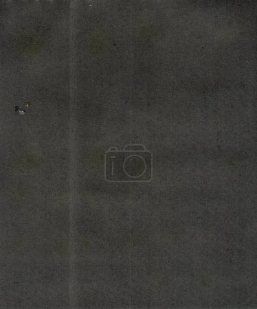 Foto de Un escaneo de alta calidad de un viejo papel de álbum negro, con polvo y suciedad, que podría usarse como textura grunge o fondo. - Imagen libre de derechos