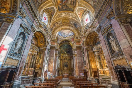 Foto de El maravilloso interior de la Iglesia de Santa Maria Maddalena en Roma, Italia. Marzo-10-2022 - Imagen libre de derechos