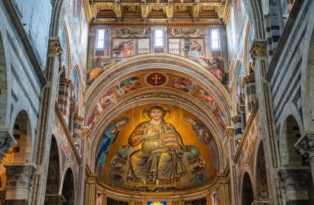 Foto de Vista interior en la maravillosa Catedral de Pisa. Toscana, Italia, 20 de junio de 2023 - Imagen libre de derechos