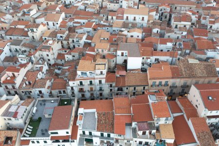 Téléchargez les photos : Vue aérienne de Cefalu, sur la côte tyrrhénienne de la Sicile, Italie - en image libre de droit