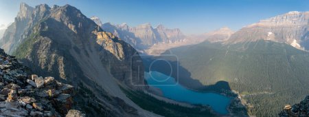 Ungewöhnlicher Blick auf den berühmten Morraine Lake, Banff Nationalpark, Alberta Kanada