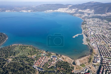 Luftaufnahme einer Sommerseite von Didim Akbuk Türkei. 