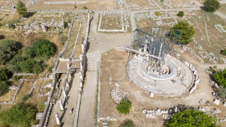 Le Théâtre antique d'Epidaure est un théâtre dans la vieille ville grecque d'Epidaure dédié au Dieu grec antique de la médecine, Asclépios.