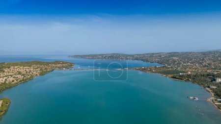 Vue aérienne de Porto Cheli, une retraite de luxe au bord de la mer à l'est de la péninsule du Péloponnèse, Grèce