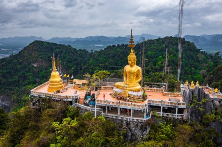 Téléchargez les photos : Vue aérienne du temple Wat Tham Suea ou Tiger Cave à Krabi, Thaïlande, Asie du Sud-Est - en image libre de droit