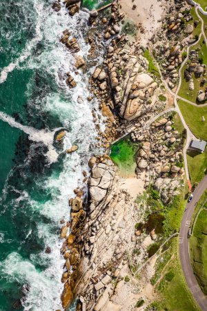 Téléchargez les photos : Vue Aérienne De La Piscine Marémotrice De Maidens Cove à Clifton, Cape Town, Afrique Du Sud, Afrique - en image libre de droit