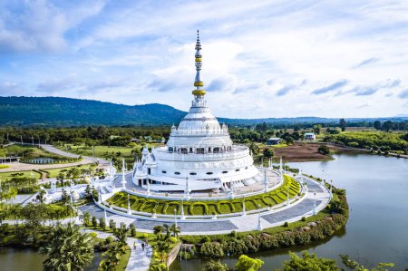 Photo for Wat Saeng Tham Wang Khao Khiao or Phra Maha Chedi Si Saeng Tham Wisutthimongkol in Nakhon Ratchasima, Thailand, south east asia - Royalty Free Image